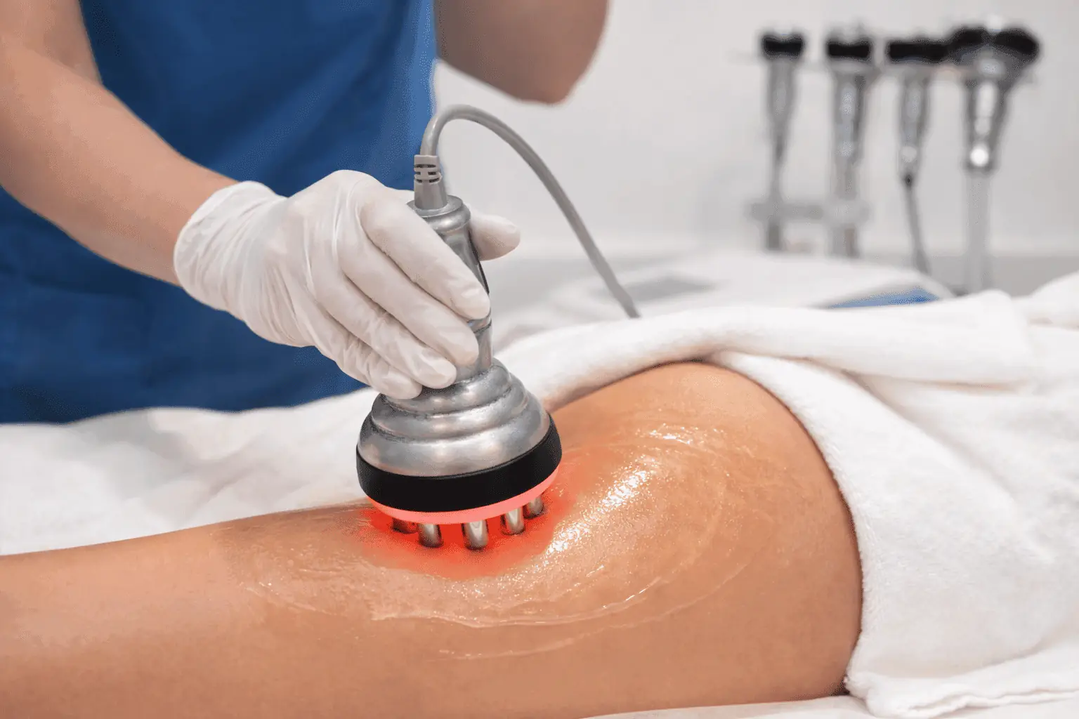Séance de lipocavitation en cabine à Buxerolles près de Poitiers Séance de lipocavitation en cabine à Buxerolles près de Poitiers